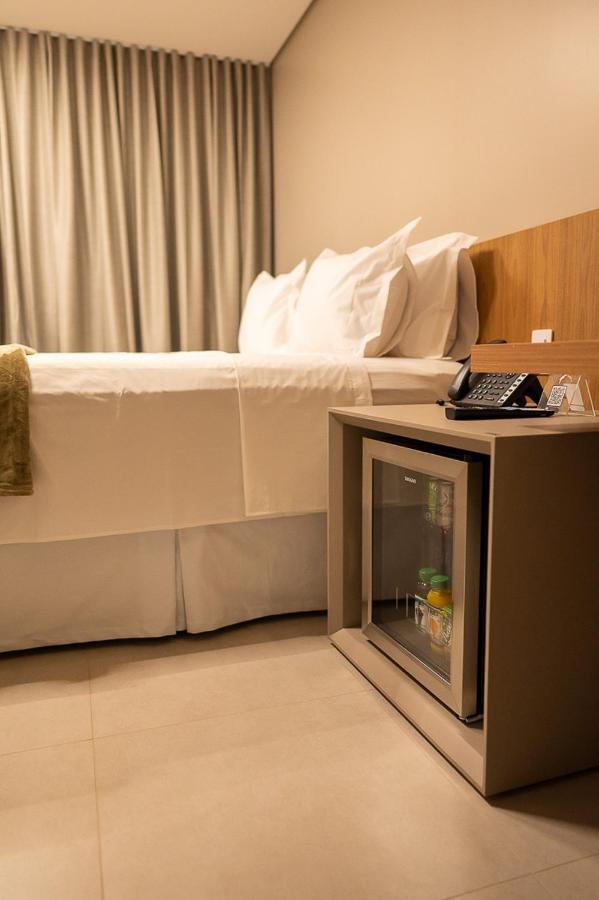 Amazon Aeroporto Hotel Куяба Экстерьер фото