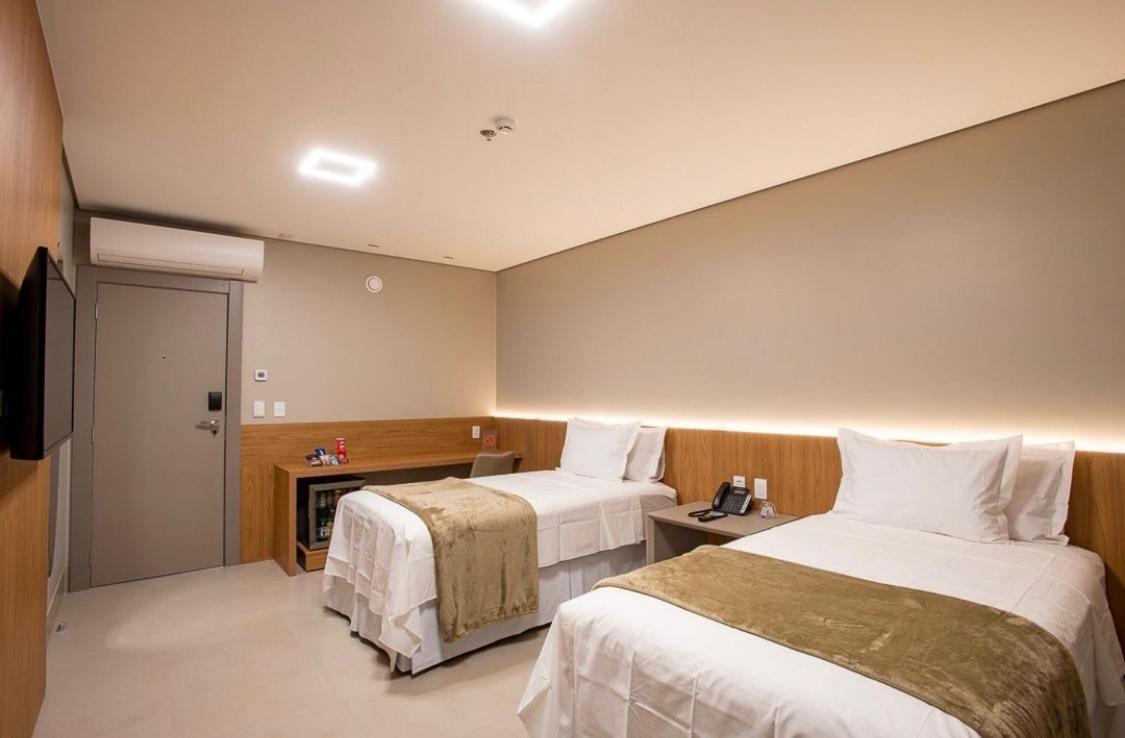 Amazon Aeroporto Hotel Куяба Экстерьер фото